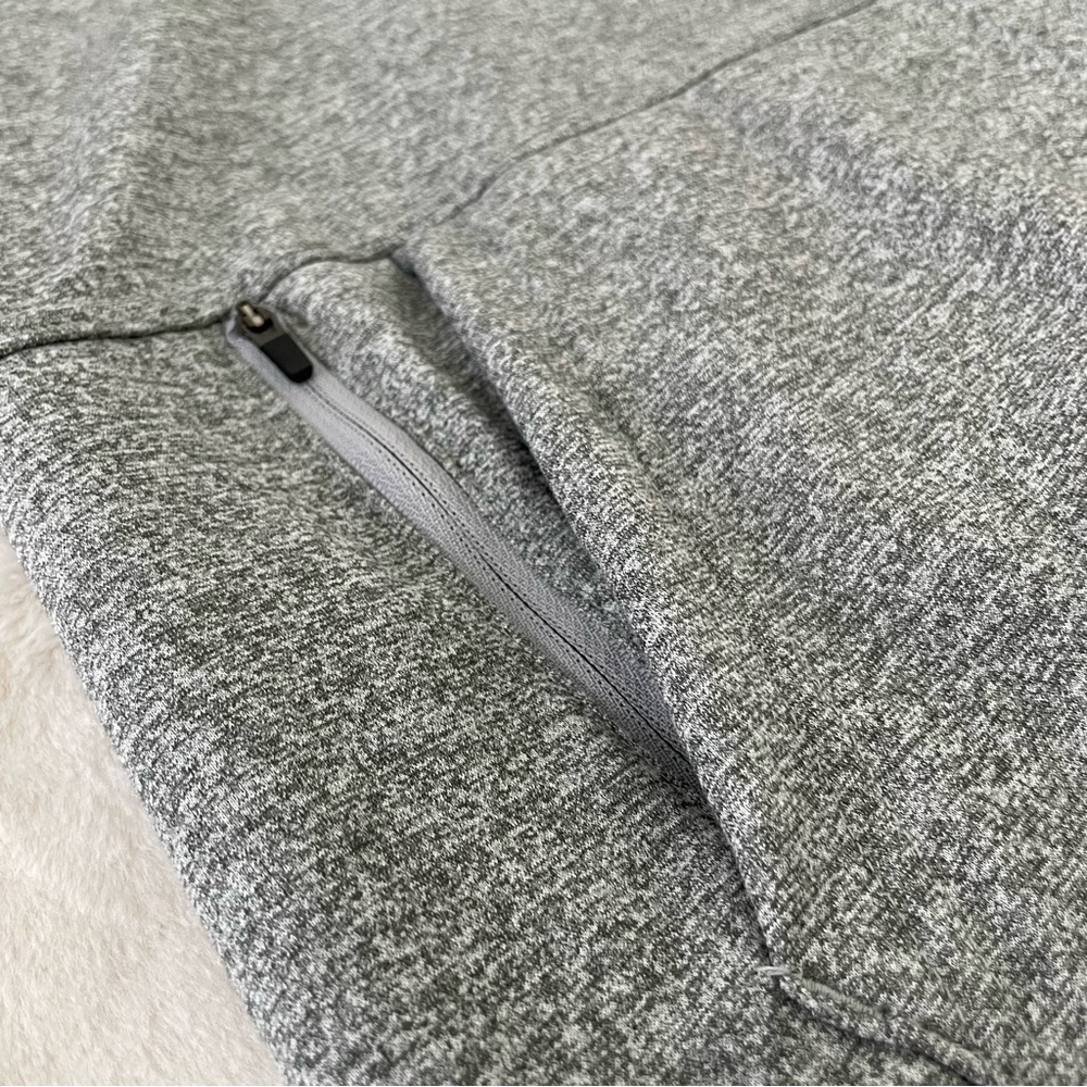 Nike Men's Therma Gray Hoodie (Size M) - Picture 3 of 8